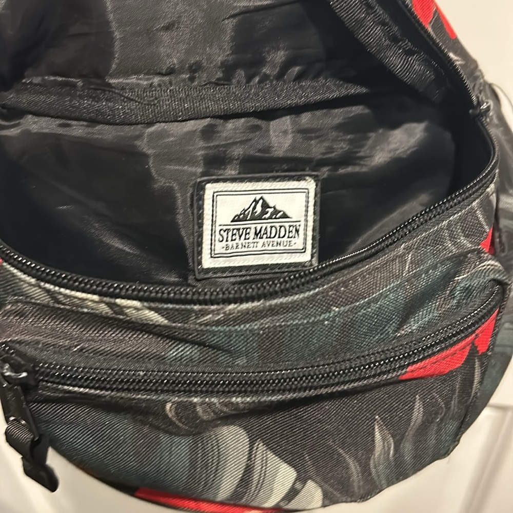 Steve Madden Fanny pack - Picture 5 of 8